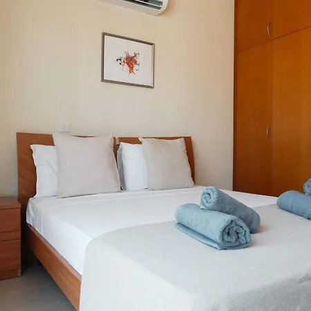 2br With Private Pool Near Fig Tree Bay By Cyprus Horizons וילה פאראלימני