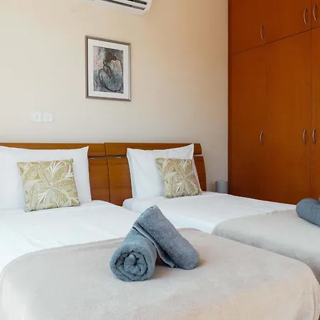 2br With Private Pool Near Fig Tree Bay By Cyprus Horizons וילה פאראלימני
