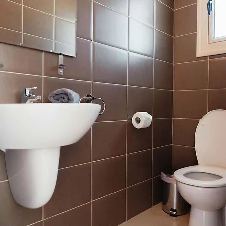 2br With Private Pool Near Fig Tree Bay By Cyprus Horizons